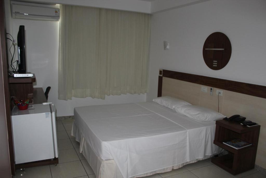Pratti Hotel Linhares Exterior photo