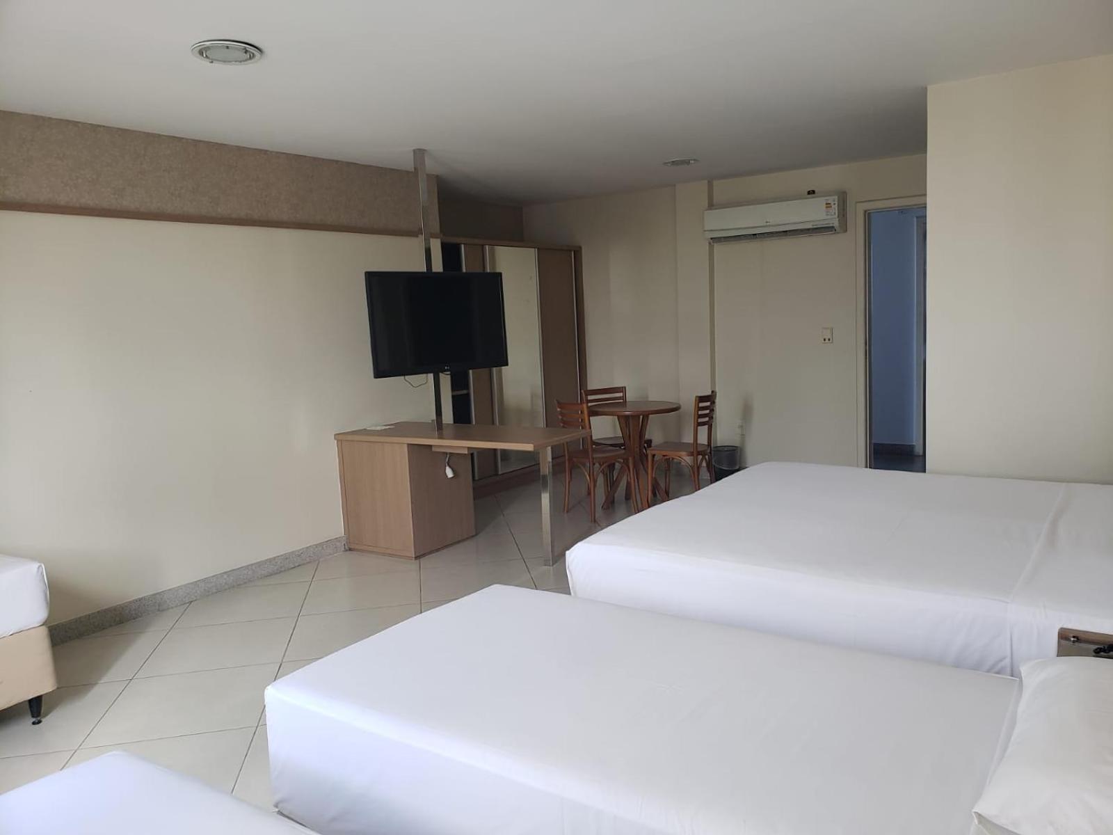 Pratti Hotel Linhares Exterior photo